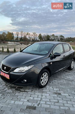 Хетчбек SEAT Ibiza 2011 в Золочеві