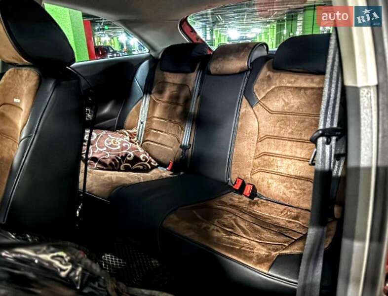 Хетчбек SEAT Ibiza 2011 в Києві