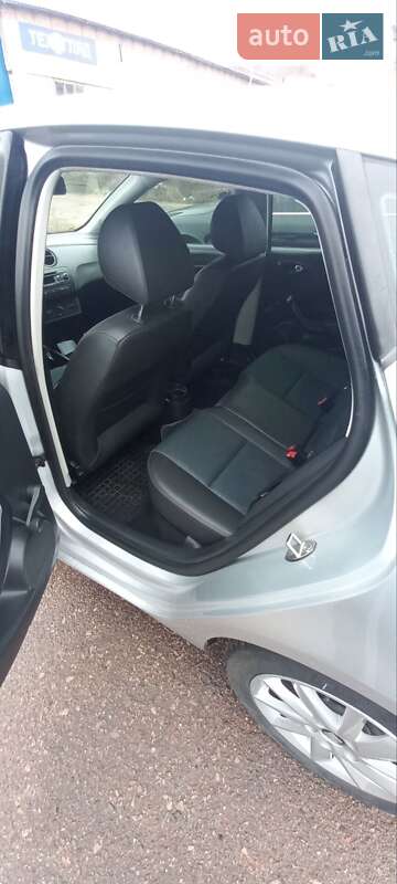 Хэтчбек SEAT Ibiza 2015 в Чернигове