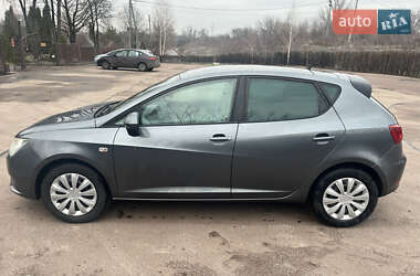 Хэтчбек SEAT Ibiza 2012 в 
