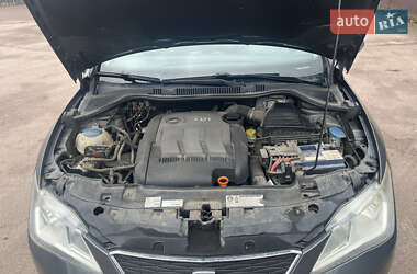 Хэтчбек SEAT Ibiza 2012 в 