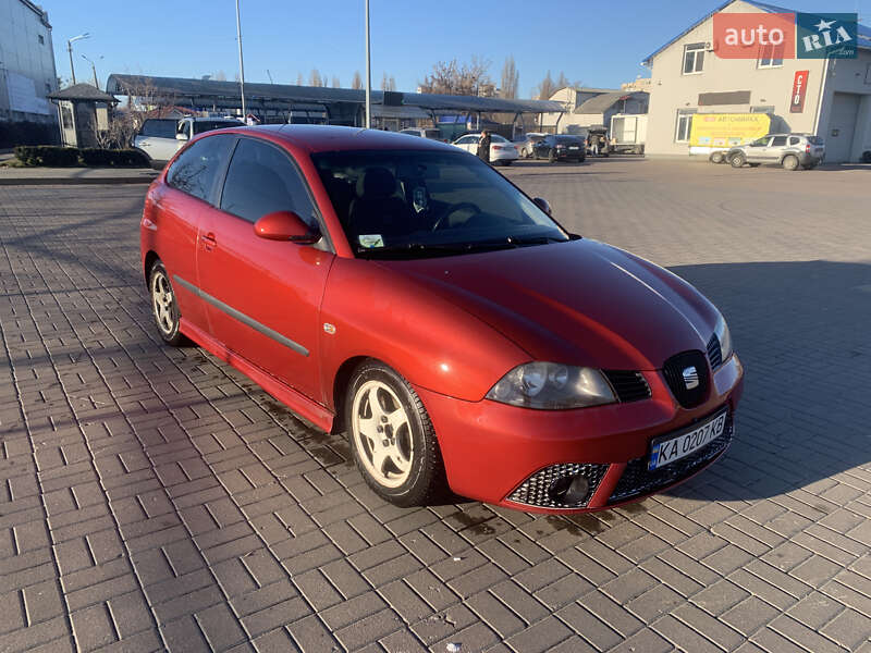 Хэтчбек SEAT Ibiza 2008 в Киеве