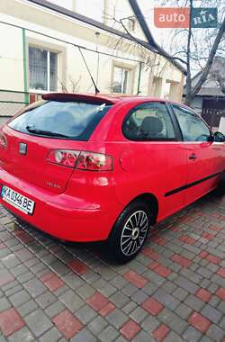 Хэтчбек SEAT Ibiza 2005 в 