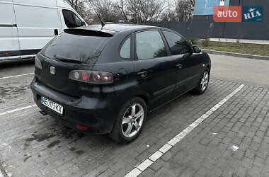 Хетчбек SEAT Ibiza 2007 в Дніпрі