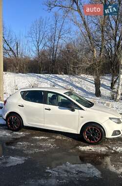 Хэтчбек SEAT Ibiza 2010 в Запорожье