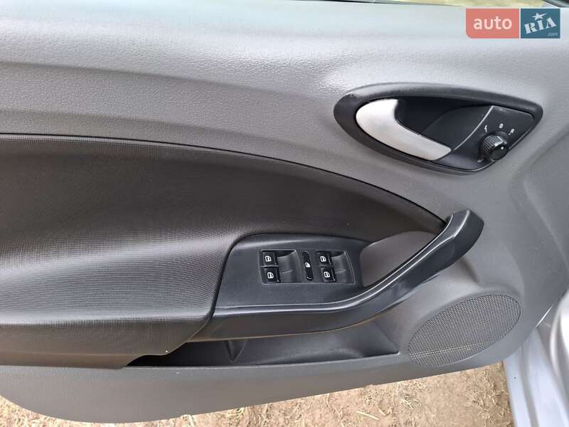 Хэтчбек SEAT Ibiza 2010 в Дрогобыче