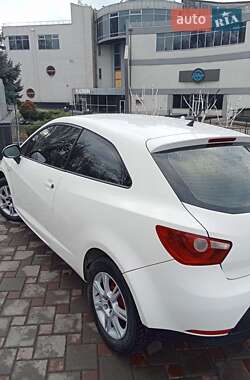 Хэтчбек SEAT Ibiza 2012 в Запорожье