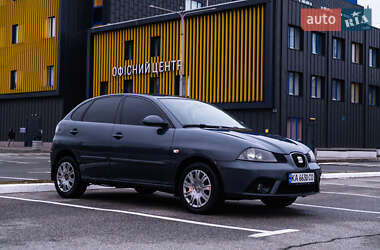 Хетчбек SEAT Ibiza 2008 в Києві