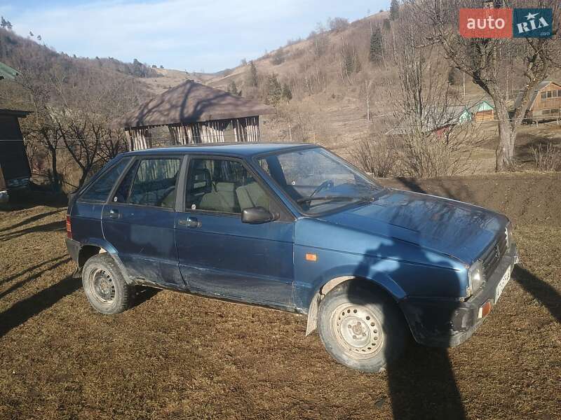 Хэтчбек SEAT Ibiza 1990 в Сколе
