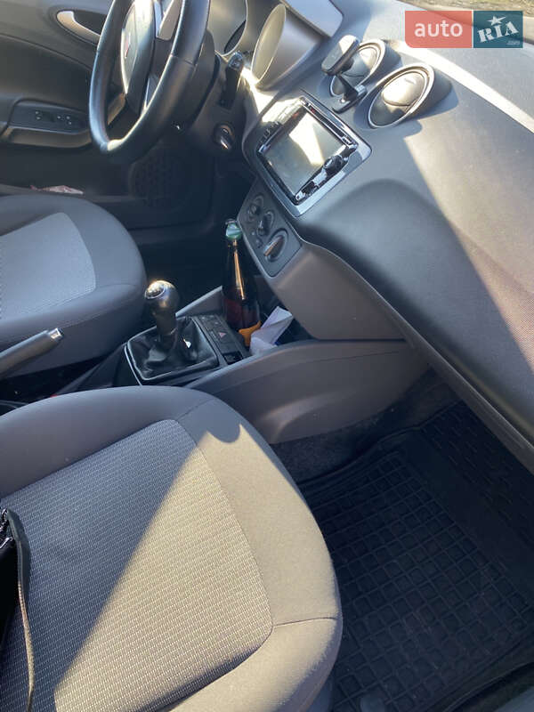 Універсал SEAT Ibiza 2011 в Звягелі