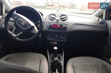Хэтчбек SEAT Ibiza 2010 в 