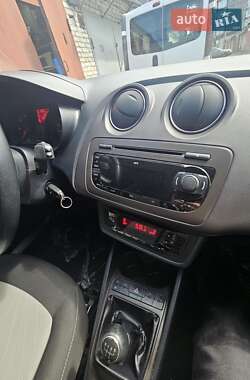 Хетчбек SEAT Ibiza 2012 в 