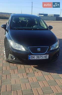 Хэтчбек SEAT Ibiza 2011 в 