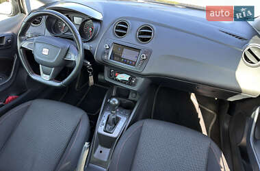 Хэтчбек SEAT Ibiza 2012 в 
