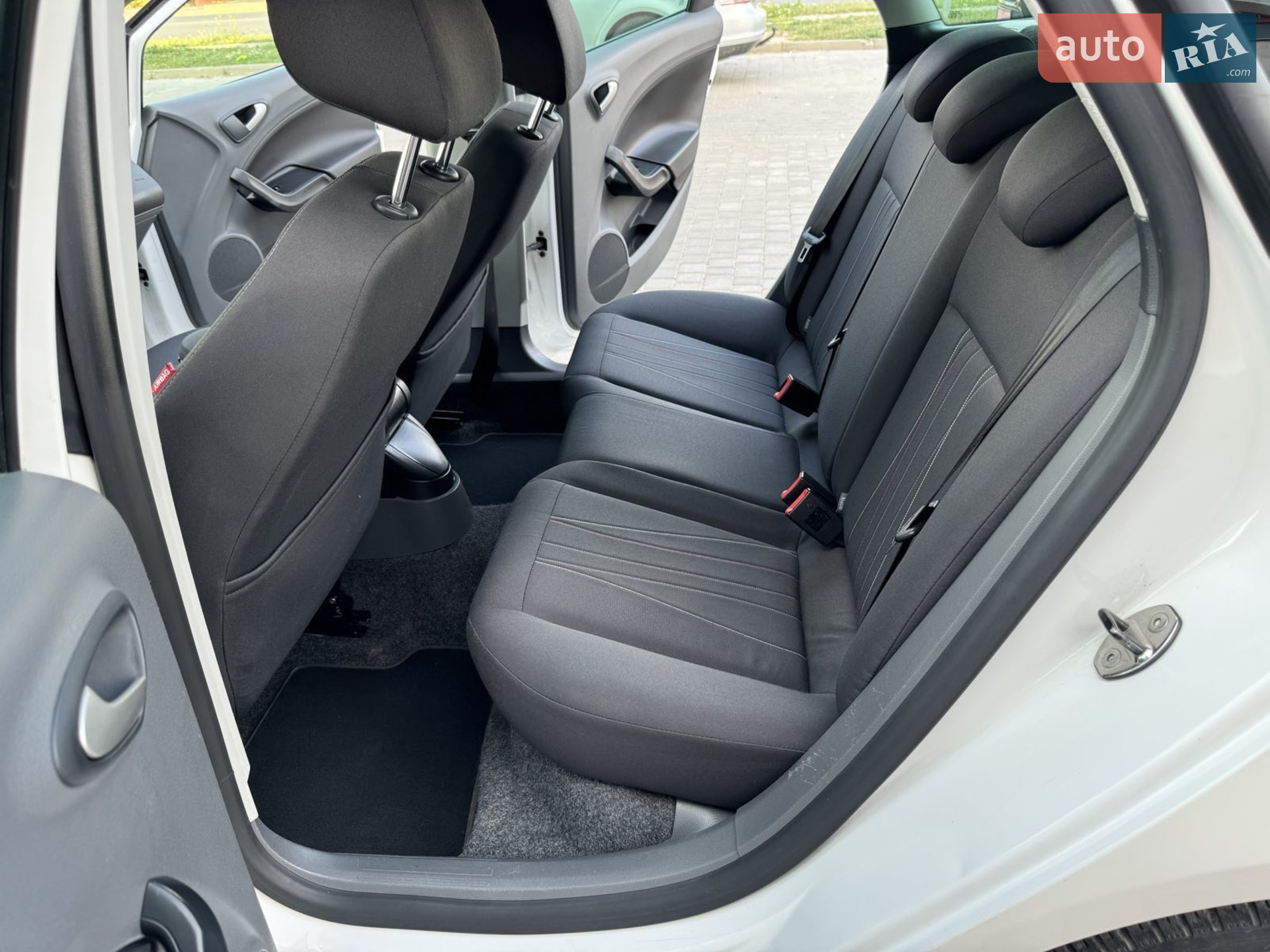 2011 SEAT Ibiza - мініатюра 19