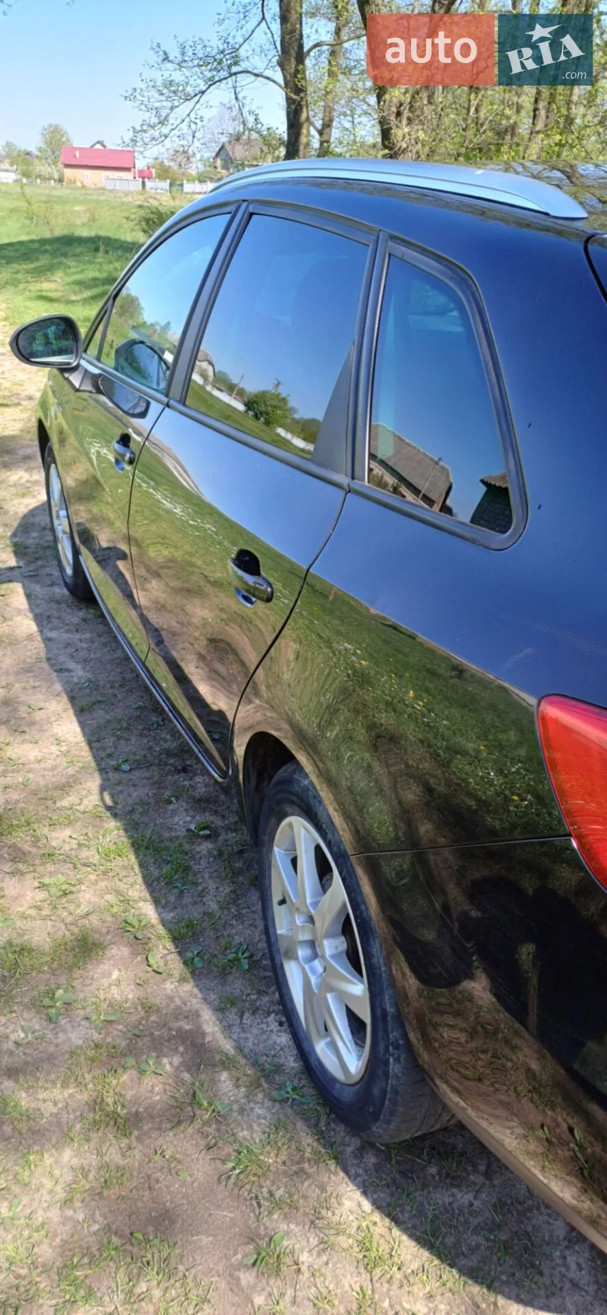 2011 SEAT Ibiza - мініатюра 16