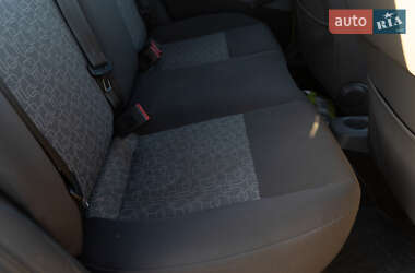 Хетчбек SEAT Ibiza 2009 в 