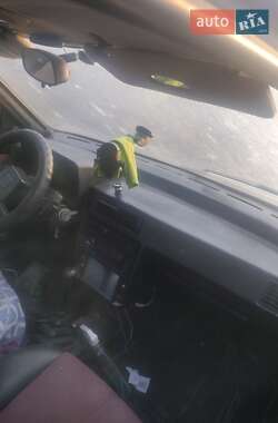 Хэтчбек SEAT Ibiza 1987 в 
