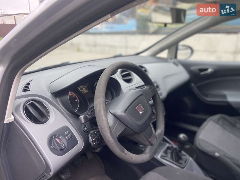 Хетчбек SEAT Ibiza 2013 в Києві