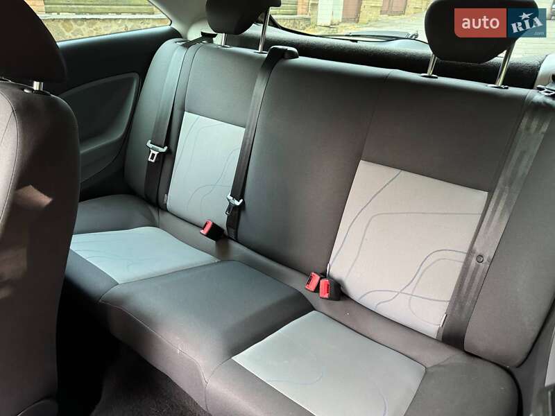 Хэтчбек SEAT Ibiza 2014 в Киеве