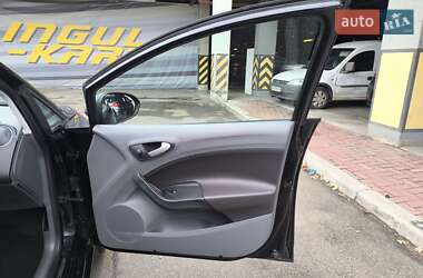 Хетчбек SEAT Ibiza 2009 в 