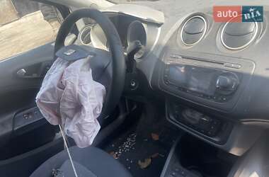 Хетчбек SEAT Ibiza 2011 в 