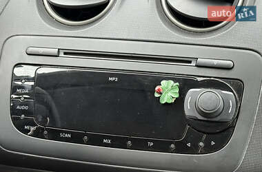 Хетчбек SEAT Ibiza 2011 в 