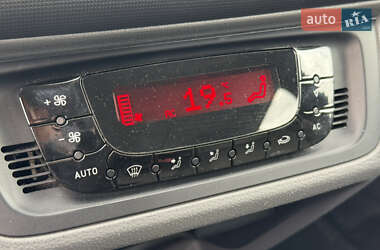 Хетчбек SEAT Ibiza 2011 в 
