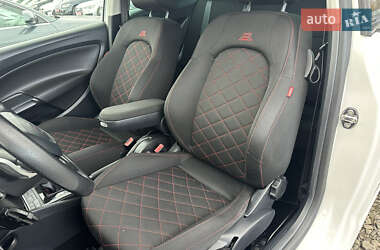 Хэтчбек SEAT Ibiza 2011 в 