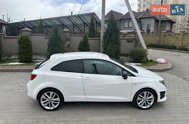 Хэтчбек SEAT Ibiza 2011 в 