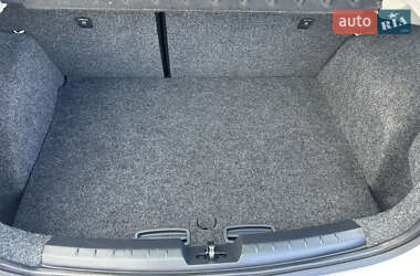 Хэтчбек SEAT Ibiza 2011 в 