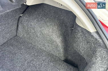 Хэтчбек SEAT Ibiza 2011 в 