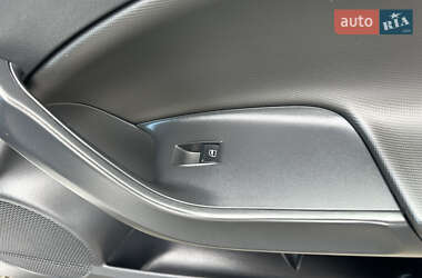 Хэтчбек SEAT Ibiza 2011 в 