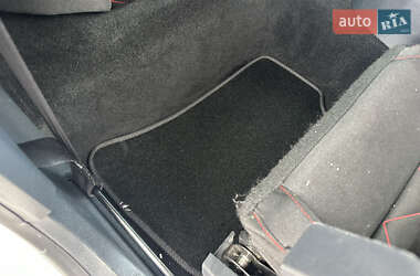 Хэтчбек SEAT Ibiza 2011 в 
