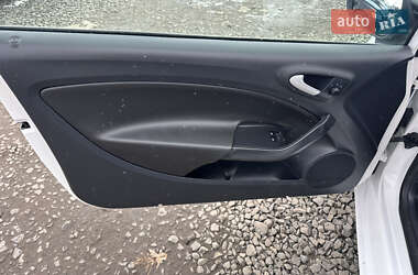 Хэтчбек SEAT Ibiza 2011 в 