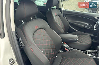 Хэтчбек SEAT Ibiza 2011 в 