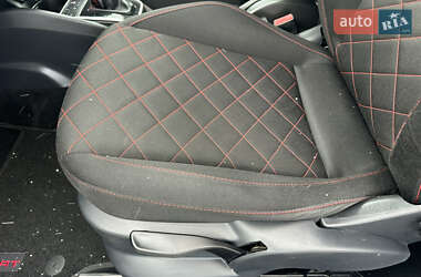 Хэтчбек SEAT Ibiza 2011 в 