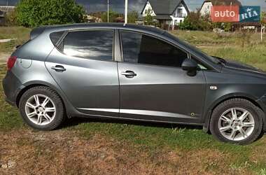 Хетчбек SEAT Ibiza 2012 в 