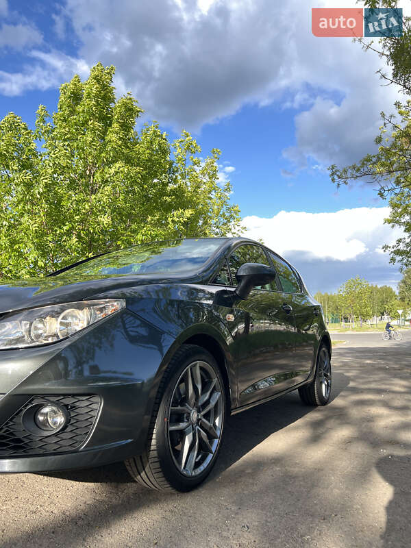 Хетчбек SEAT Ibiza 2010 в Ковелі