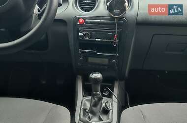 Хэтчбек SEAT Ibiza 2007 в 