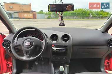 Хетчбек SEAT Ibiza 2006 в 