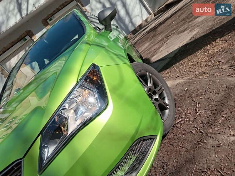 Хетчбек SEAT Ibiza 2013 в Києві