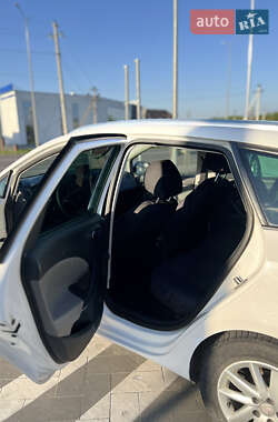 Хэтчбек SEAT Ibiza 2013 в 