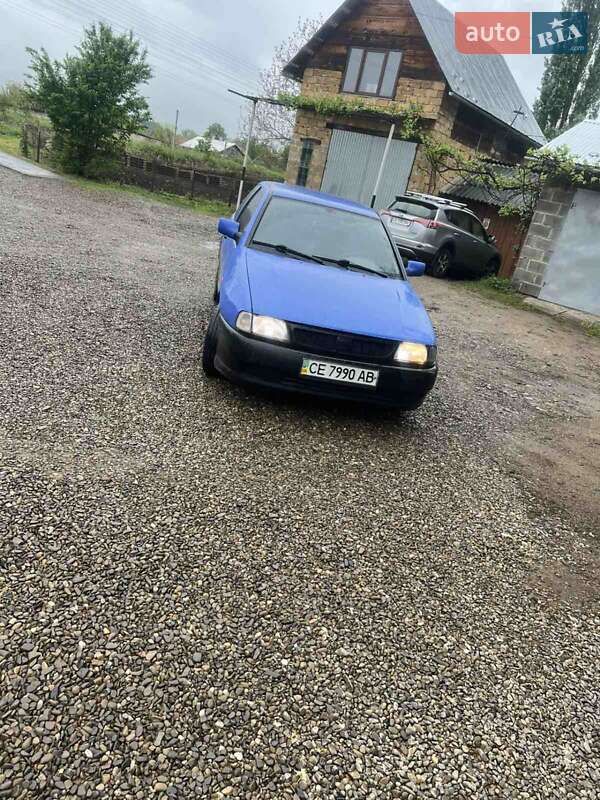 Хетчбек SEAT Ibiza 1996 в Сторожинці