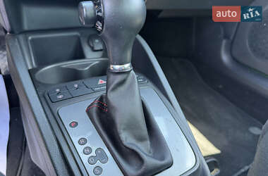 Хэтчбек SEAT Ibiza 2012 в 