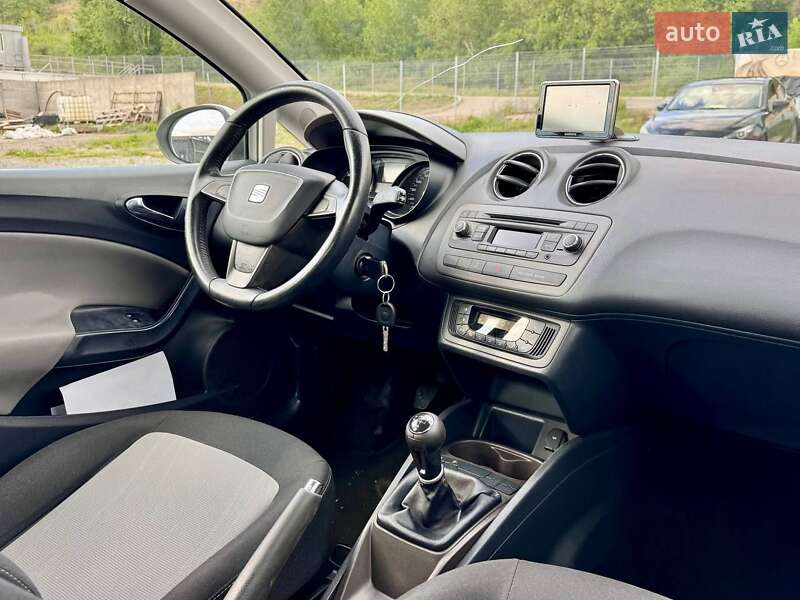 Хетчбек SEAT Ibiza 2013 в Запоріжжі