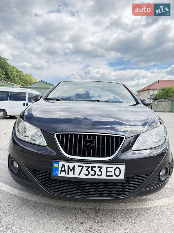 Хэтчбек SEAT Ibiza 2009 в Житомире