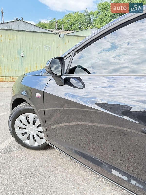 Хэтчбек SEAT Ibiza 2009 в Житомире