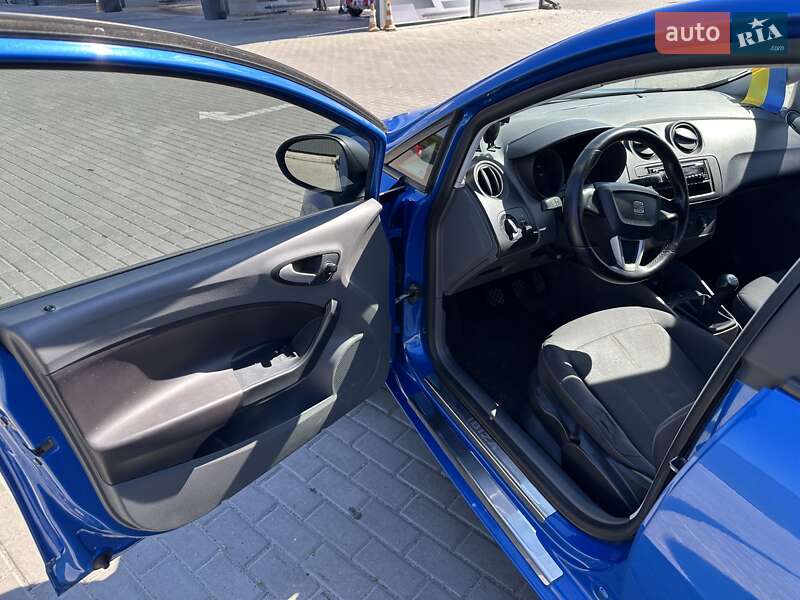 Хэтчбек SEAT Ibiza 2011 в Черкассах