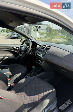 Хэтчбек SEAT Ibiza 2010 в 